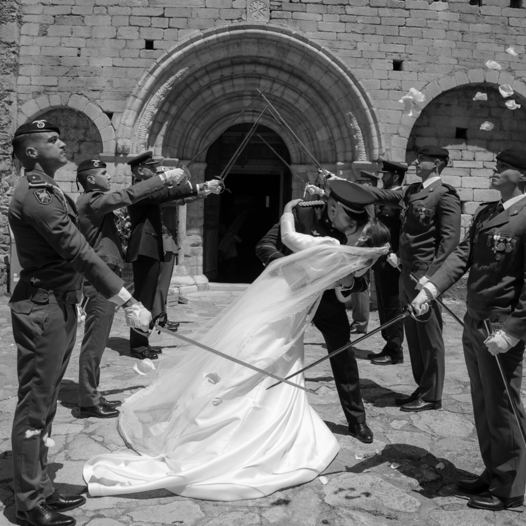 28f2e984 20c0 4412 b02e f2829969cd5b scaled photoaidcom greyscale